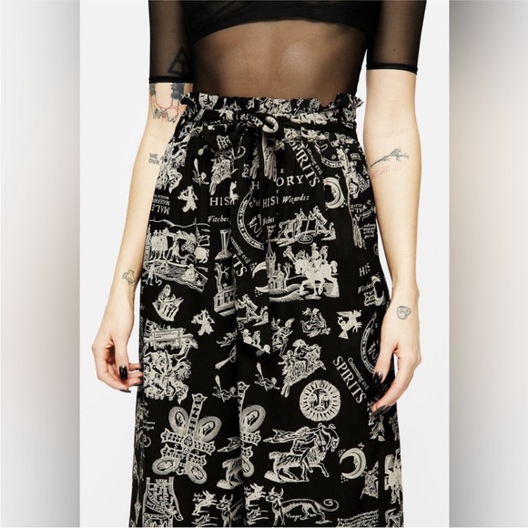 Disturbia Heresy Paperbag Pants - Picture 4 of 7